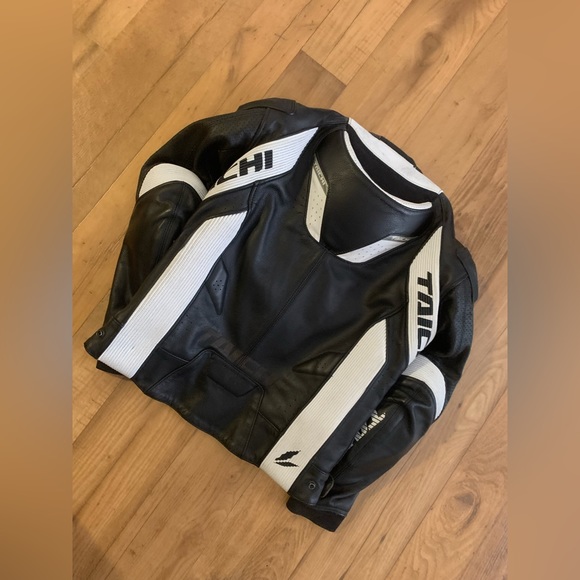 Men’s RS TAICHI Innovative Technology Riding Jacket  RSJ825 Size Small.  Eu 46 - Picture 2 of 16